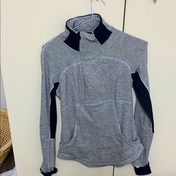 lululemon athletica Tops - Vintage lululemon yoga jacket in xs